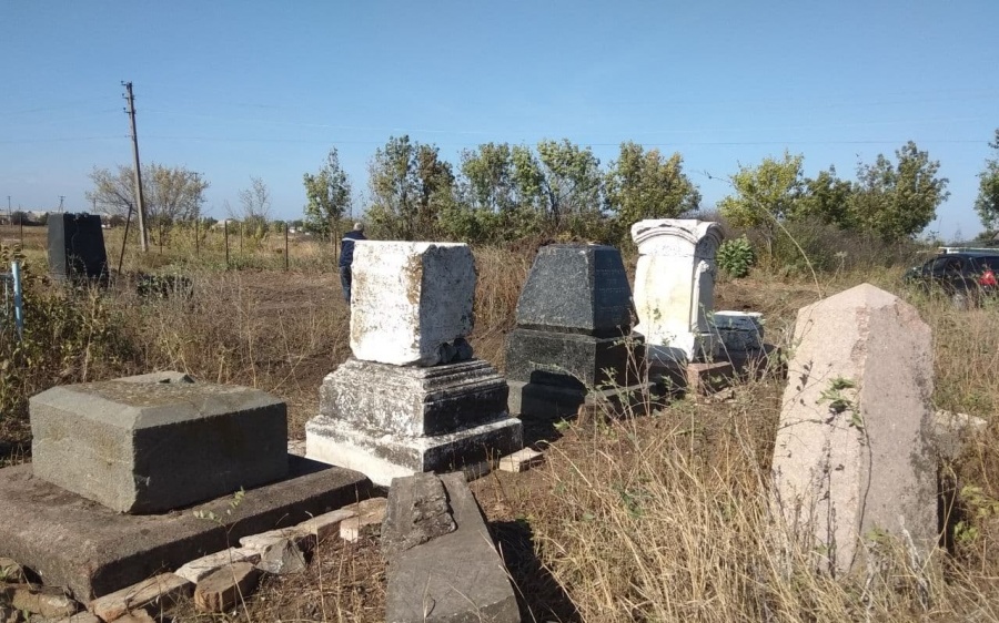 Депутаты в Гуляйполе приняли решение определить границы местного еврейского кладбища